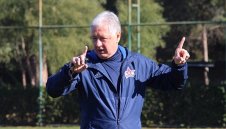Треньорска глава хвръкна в Русия