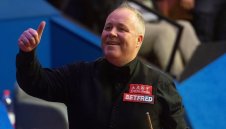 Хигинс срещу Тръмп за короната в "Крусибъл"