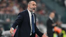 Юве се огледа в треньора на колос