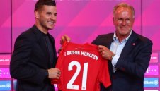 Рекордната покупка на Байерн вече я гали