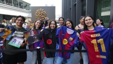 Фенове от над 400 клуба притискат ФИФА и УЕФА