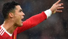 Роналдо спасява Ман Юнайтед във всеки мач