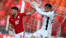 Агенти от чужбина атакуват "Армията". Идват за играчи на ЦСКА и Осиек