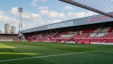 Брентфорд на крачка от елита в Англия