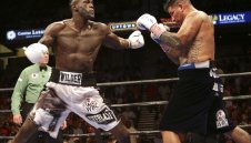 Озверелият Уайлдър се завърна на ринга с нокаут + ВИДЕО