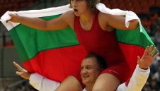 Златна Станка ще ги тръшка в Швеция