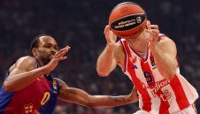 В Евролигата не остана отбор без загуба след драма в Белград