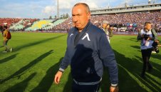 Стоилов: Ще гоним трите точки докрай
