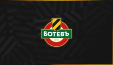 Първа лига на въстание, само един клуб се цепи засега