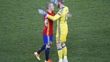 Порнозвезда спасява Де Хея