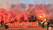 Поставят козирка на "Армията"