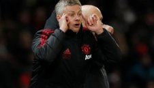 От Молде разрешиха на Солскяер да остане в Юнайтед