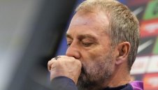 Ханзи Флик обяви страхотна новина за Барса