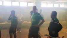 Става страшно в Лисабон! Играчите на Спортинг се вдигат на бунт заради феновете + ВИДЕО и СНИМКА (18+)