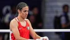 Сензационно или по принуда? Имане Хелиф сложи край на кариерата си