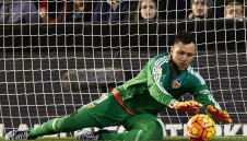 Вратарят на Валенсия чака Барса