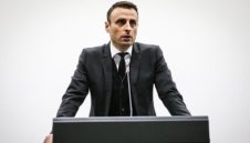 Родният клуб на Бербатов  го номинира за президент на БФС