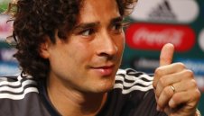 Очоа е пред трансфер в Наполи