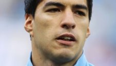 Кени Далглиш: Суарес не е напълно готов за игра