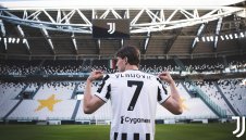 Душан Влахович ще играе с №7 в Юве + ВИДЕО