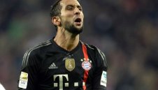 "Старата госпожа" иска Бенатия, но за временно ползване