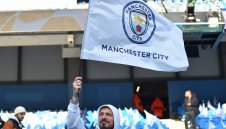 Шампион на Англия се става с поне 90 точки