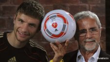 Герд Мюлер поздрави Клозе за изравнения рекорд