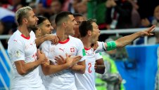 Албанският орел ще изяде главата на още един швейцарец + СНИМКА