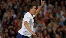 Майкъл Оуен: Моуриньо взе супер играчи, но Юнайтед играе като средняк