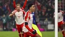 Байерн с класика в памет на Бекенбауер