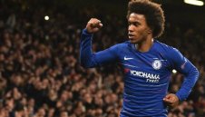 Челси бутна Юнайтед от четвъртото място след класика над опашкар