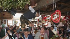 Оливер Кан: Нойер е по-добър от мен