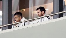 Аржентинска легенда: Роналдо нямаше да се скрие като Меси