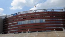 Бай Ганьо в действие - черна борса за новата зала