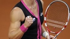 Саманта Стоусър изхвърли шампионката Гьоргес от турнира в Щутгарт