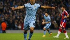 Гениален Кун остави некадърния Сити в играта