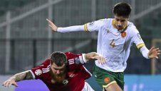 Наш национал е №1 срещу лидера в Чемпиъншип