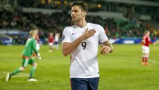 Франция натупа Дания в Сент Етиен