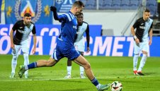 Левски удари Локо Пловдив в мач с две дузпи