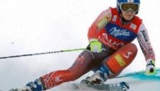Катрин Цетел е водачка след първия манш на гигантския слалом
