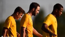 Игуаин и Лихтщайнер започват титуляри срещу Сасуоло