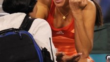 Азаренка срещу Шарапова на финала в Индиън Уелс