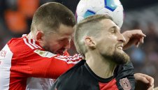 Байерн с интересно решение за Ерик Дайър