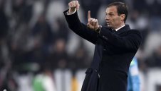 Скандалът продължава! Юве глобява и Алегри за псувните