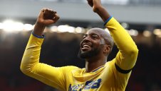 Палъс на полуфинал за ФА Къп