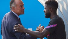 Нов сезон на сапунката: Барса пак сложи Юмтити на дръвника