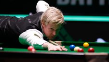 Робъртсън излъга Рони на финала в Джеда