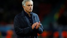 УЕФА не пожали Юнайтед, глоби "червените дяволи" и вдигна "жълт картон" на Жозе