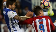 Торес с невероятен пропуск, но Атлетико надви Сосиедад