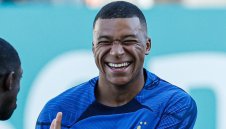 Араби дават на ПСЖ 300 млн. евро за Мбапе